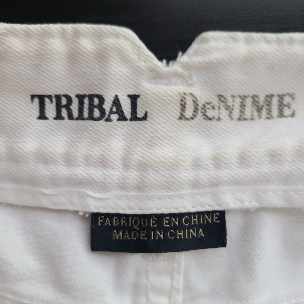 Tribal DeNime Mid Waist Curvy Fit Shorts Womens 29/8 White Camille Shorts - Picture 3 of 9